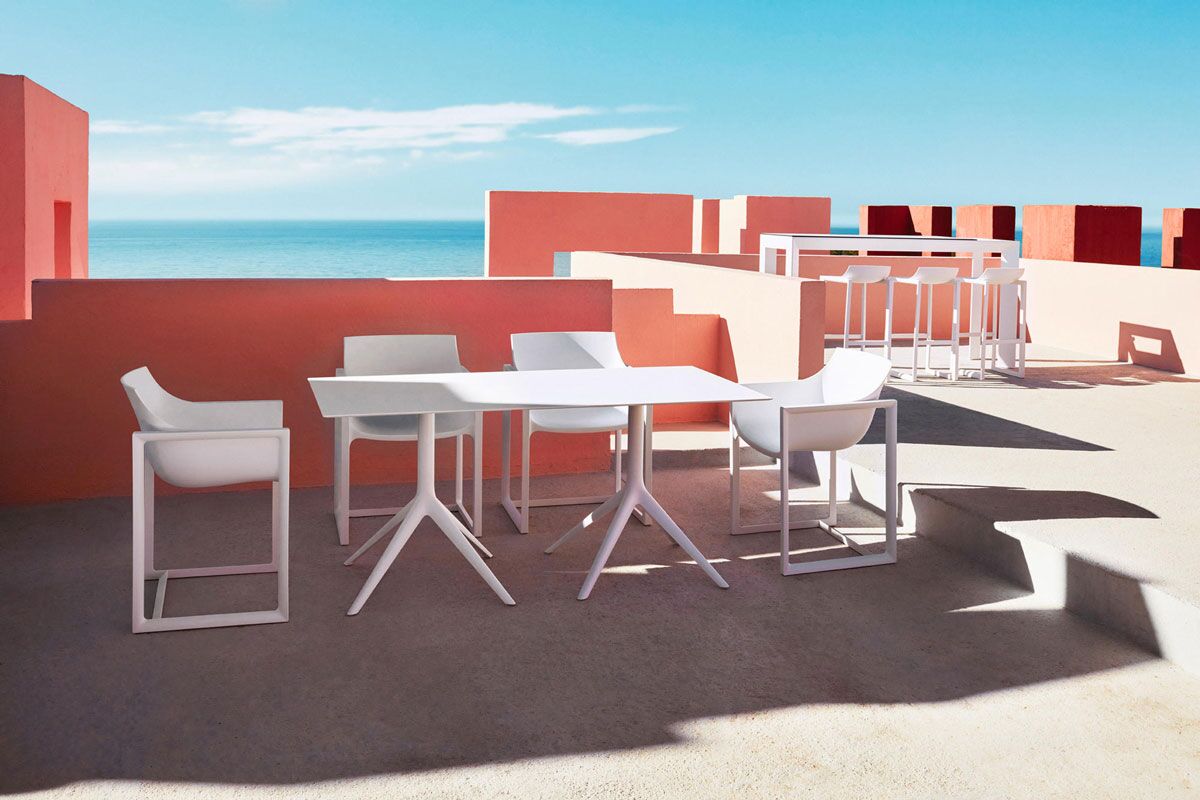 wall-street-armchair-vondom-core-furniture-lifestyle-7_preview