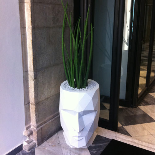 ADAN MEDIUM PLANTER <br/> By Vondom <br/><br/> IN STOCK - Image 7