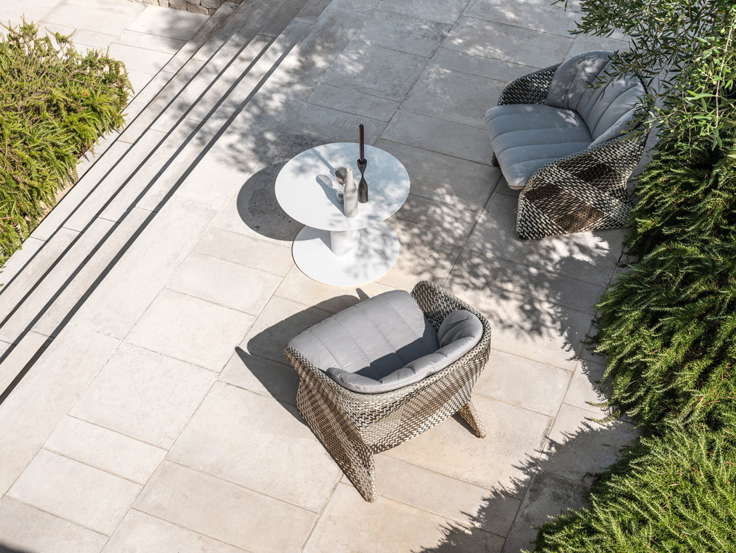 big-table-varaschin-core-furniture-lifestyle-2