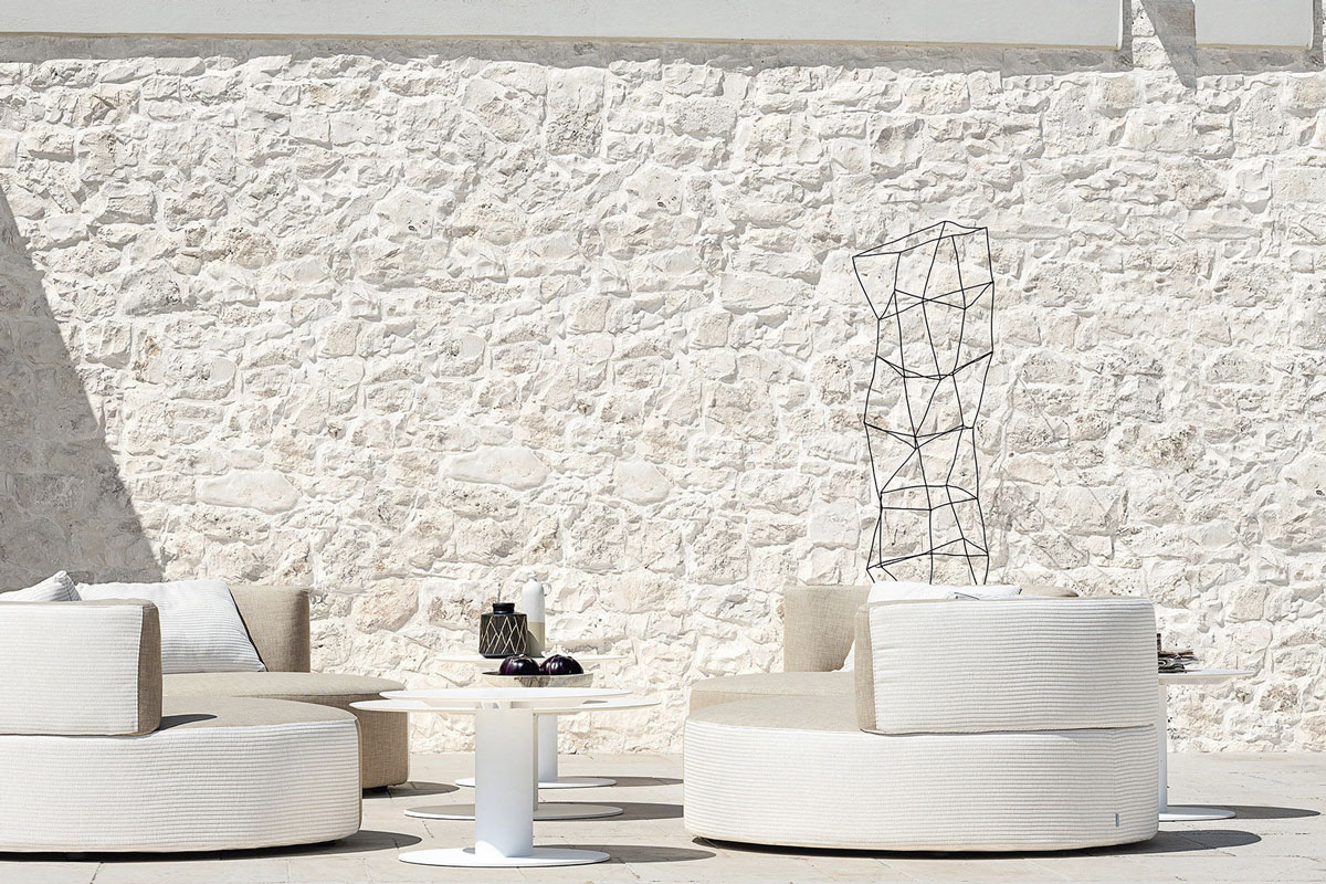 big-table-varaschin-core-furniture-lifestyle-3
