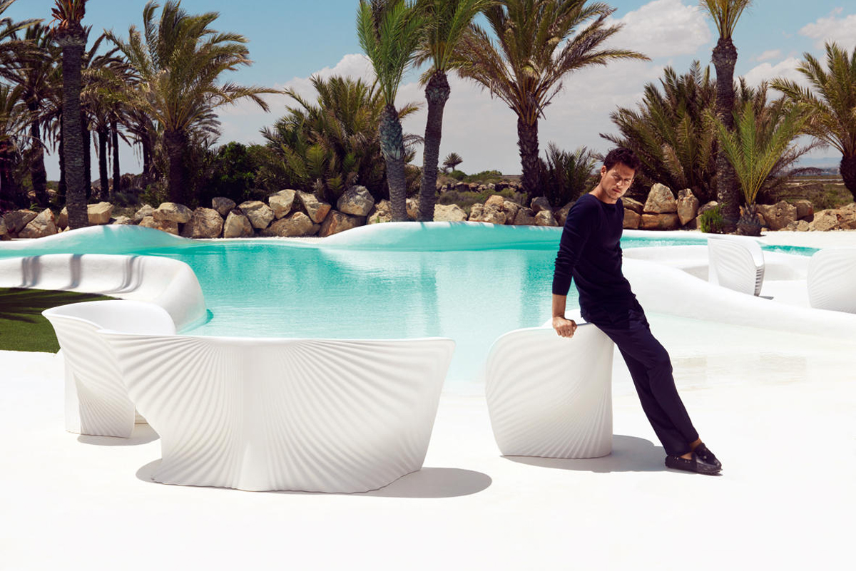 biophilla-sofa-white-vondom-core-furniture-lifestyle-6