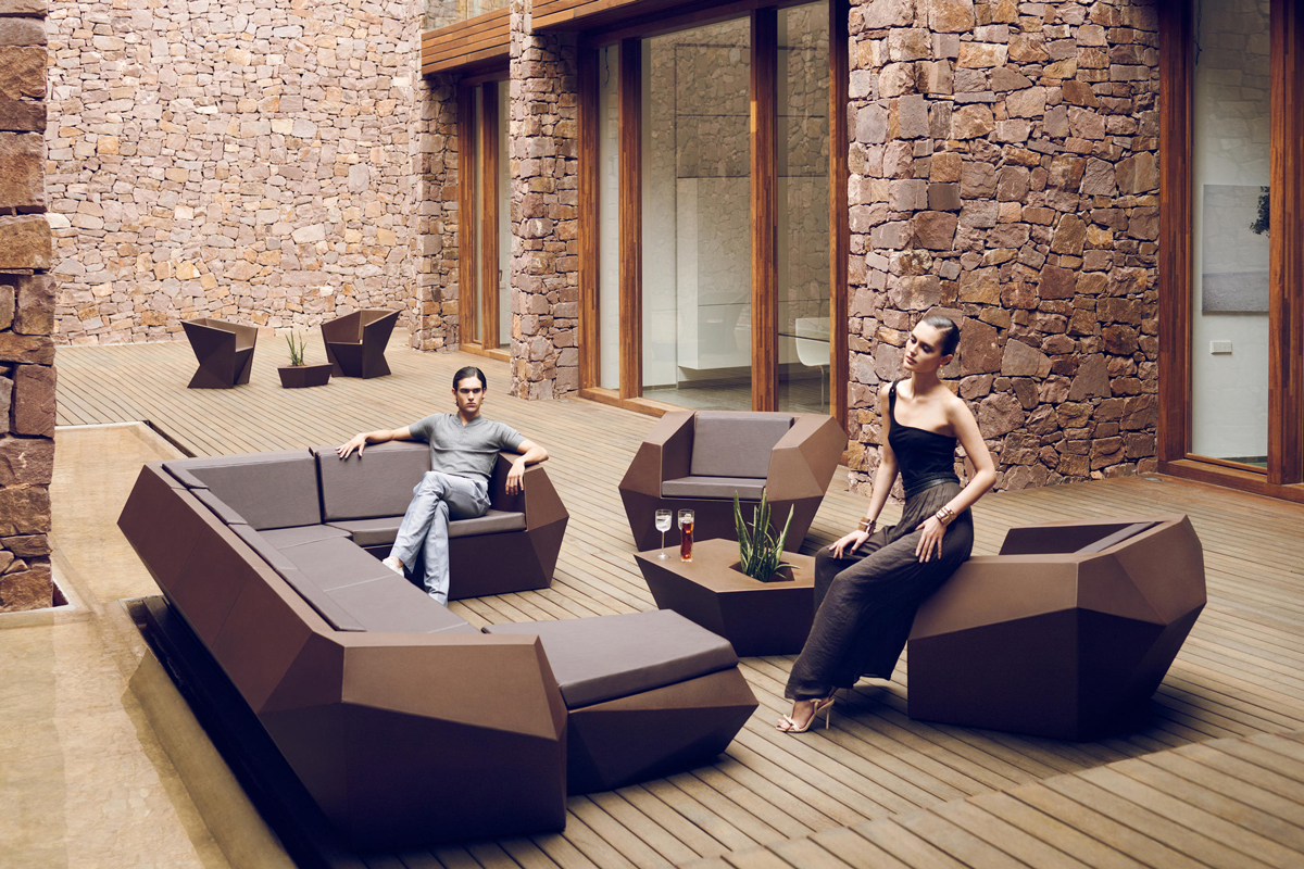 faz-modular-seating-bronze-vondom-core-furniture-lifestyle-1