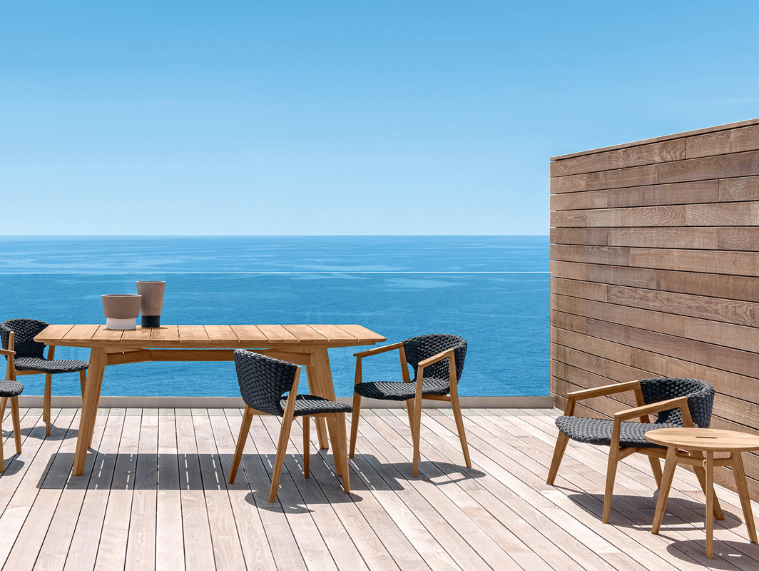 knit-lounge-chair-ethimo-core-furniture-lifestyle-1