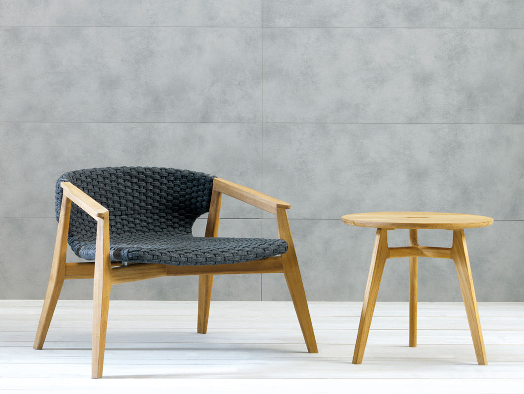 knit-lounge-chair-ethimo-core-furniture-lifestyle-4