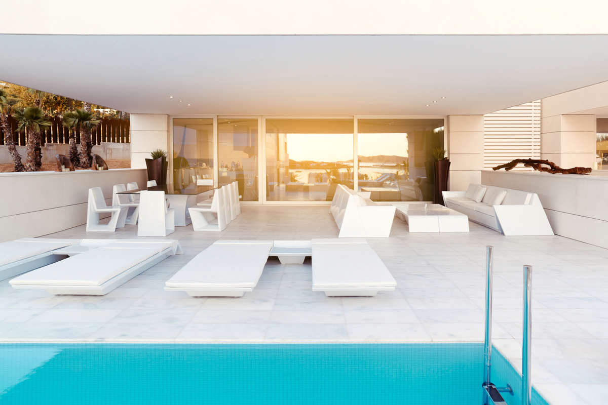 rest-sofa-white-vondom-core-furniture-lifestyle-2