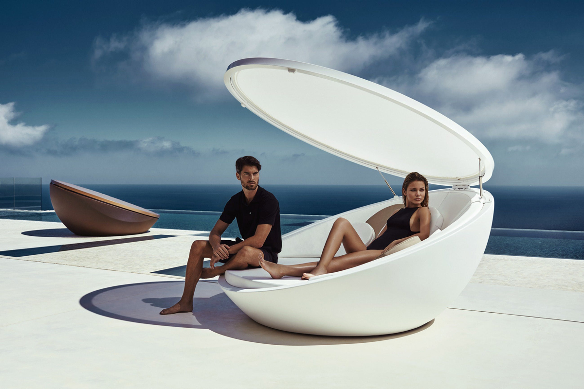 ulm-daybed-vondom-core-furniture-lifestyle-1jpg