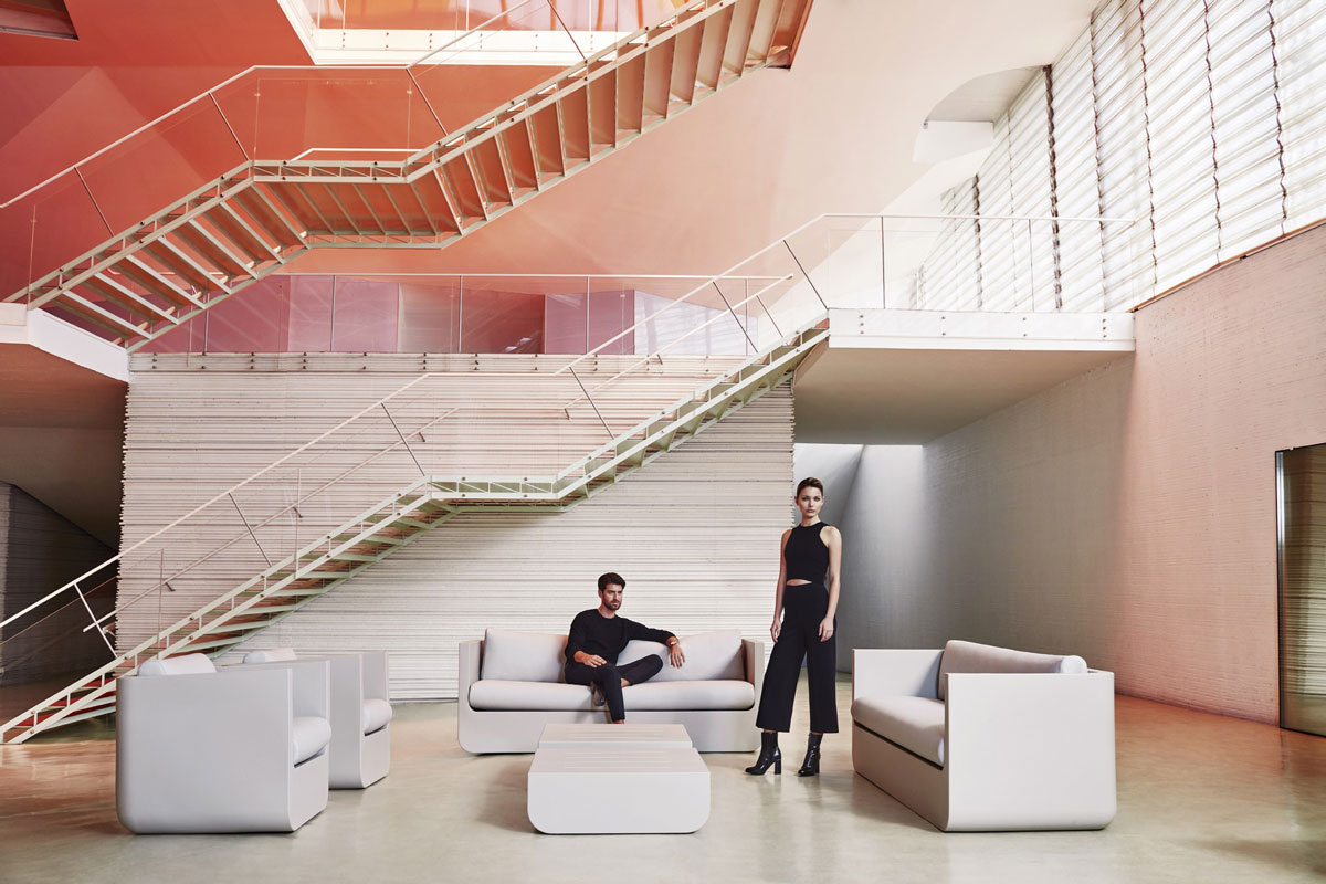 ulm-table-vondom-core-furniture-lifestyle-4