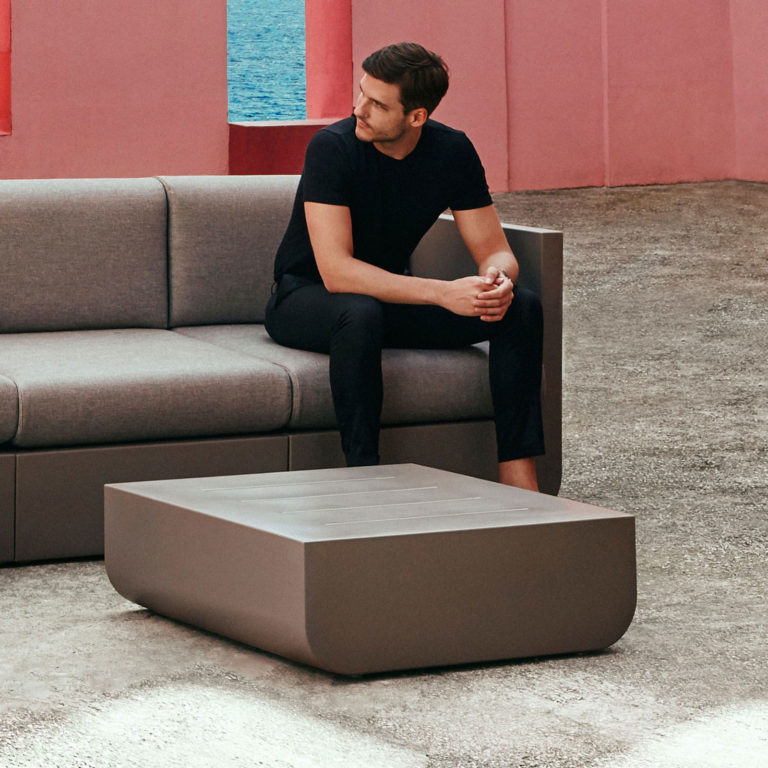 ULM COFFEE TABLE <br/> by Vondom - Image 3