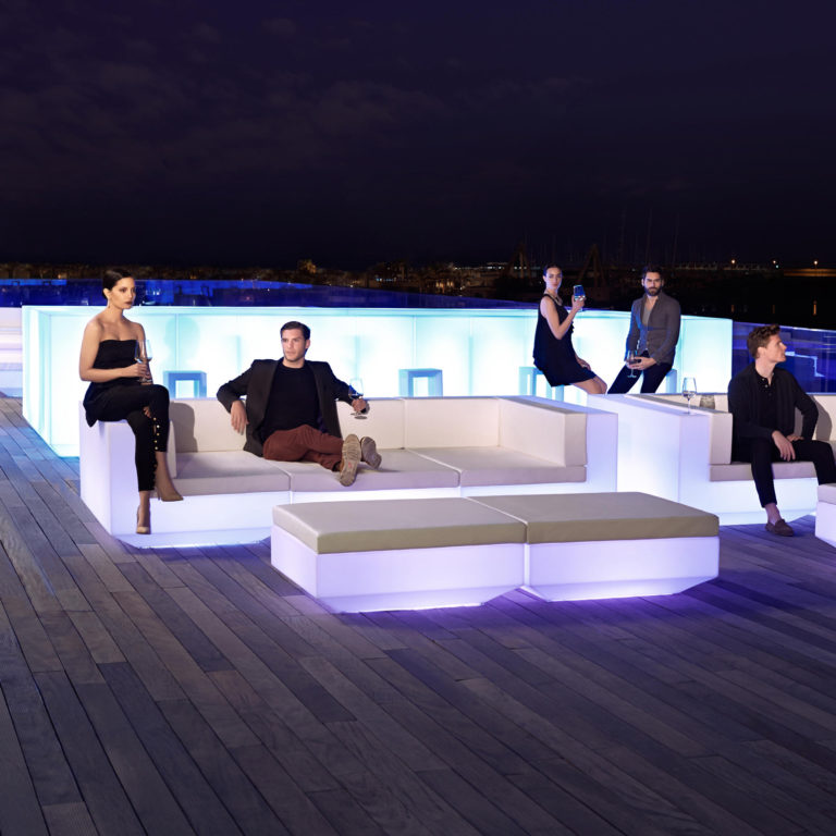 VELA ILLUMINABLE COFFEE TABLE <br/> By Vondom - Image 4
