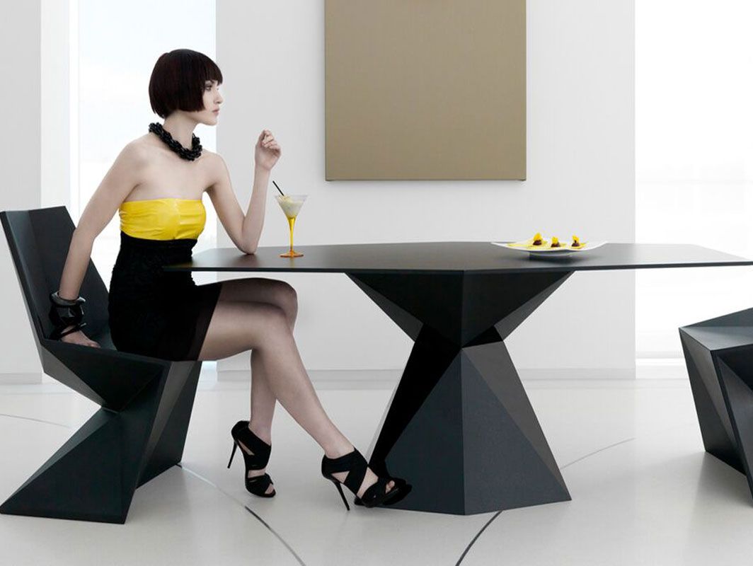 vertex-dining-table-vondom-core-furniture-lifestyle-1