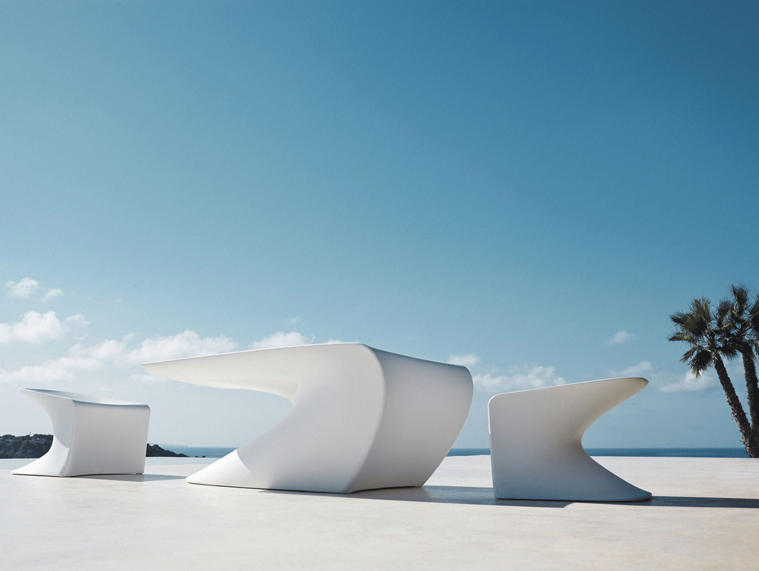 wing-chair-white-vondom-core-furniture-lifestyle-1