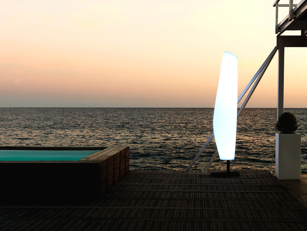 blanca-lamp-vondom-core-furniture-lifestyle-5
