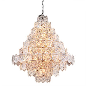 Chandelier Hermitage by Eichholtz features glass facets that reflect light like glimmering ice crystals