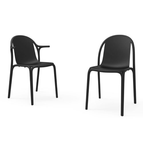 2 Brooklyn dining chairs by Vondom.