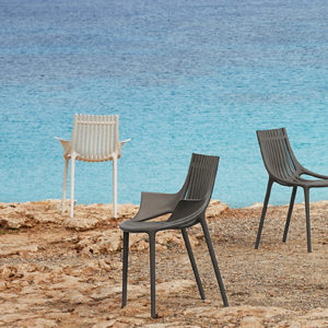 The Ibiza armchair by Vondom in use.