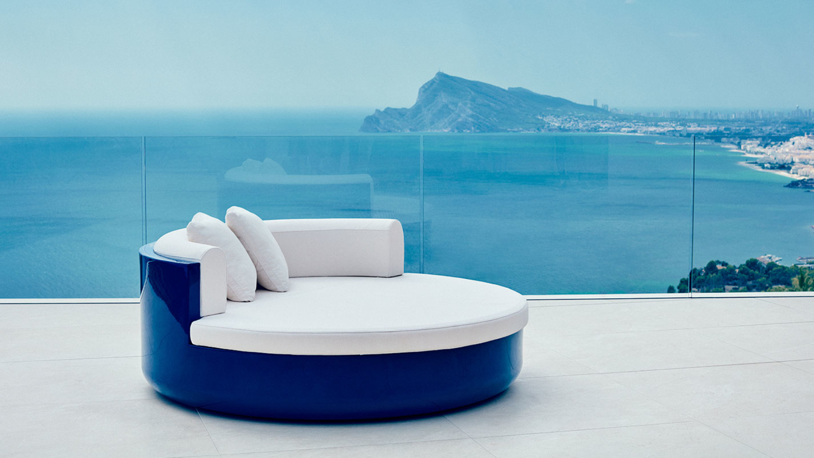 daybed-outdoor-design-furniture-ulm-ramon-esteve-vondom (1)