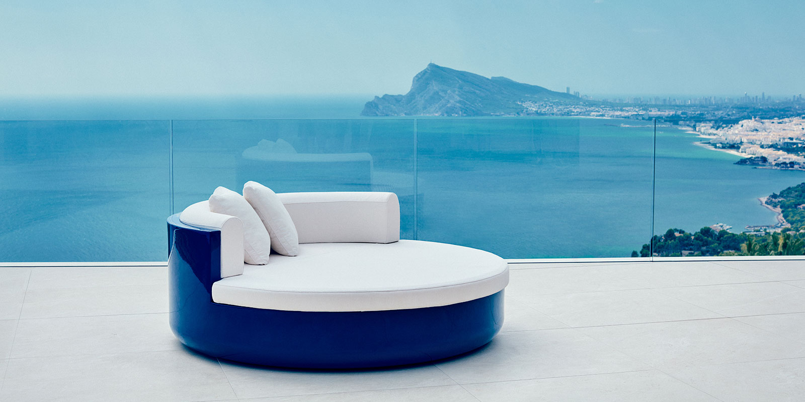 daybed-outdoor-design-furniture-ulm-ramon-esteve-vondom (1)