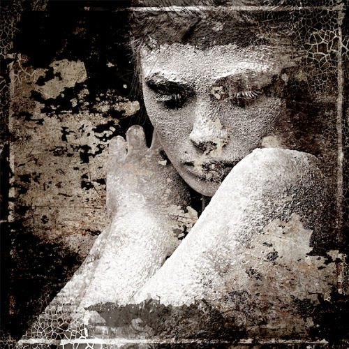 AGELESS GIRL <br/> By Cobra Art