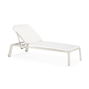 SEASHELL BEACH CHAIR WITH HOOK-CATCHING<br/> By DEDON