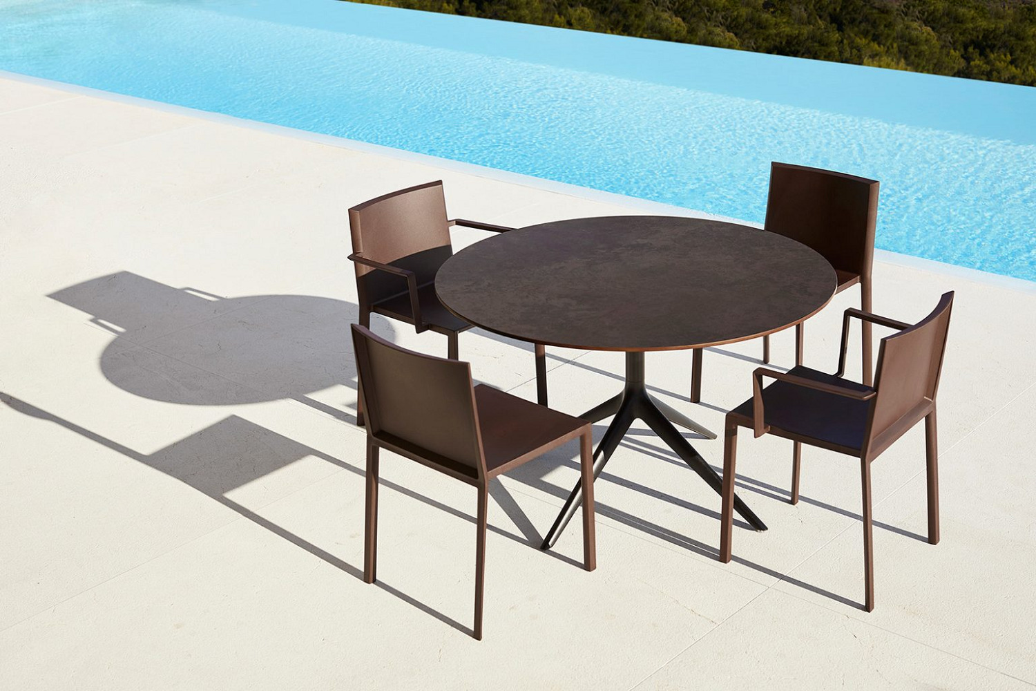 VONDOM MARI SOL TABLE