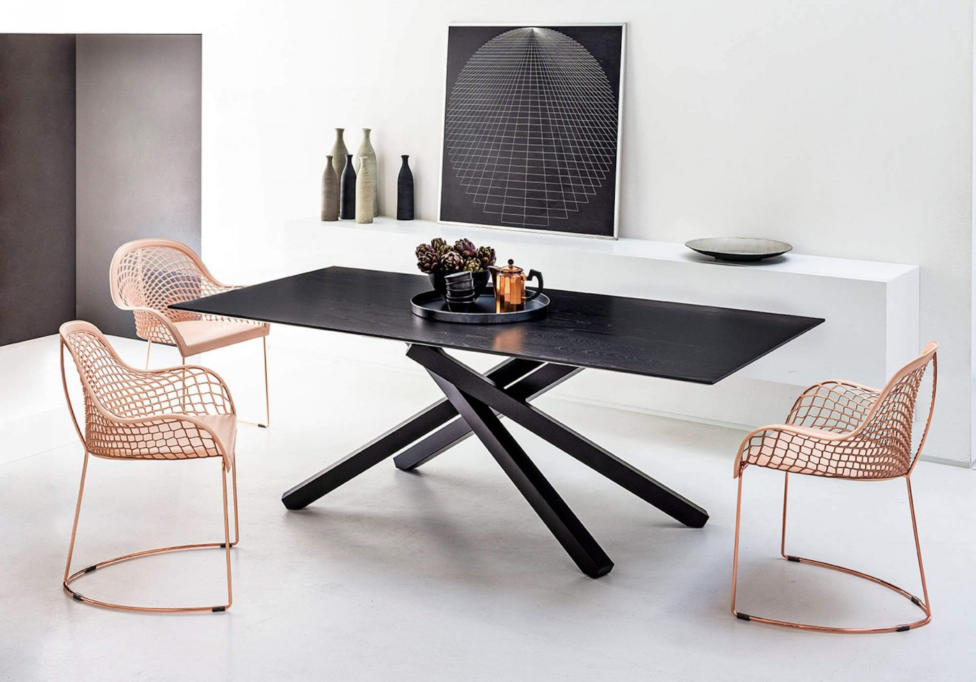 PECHINO TABLE
