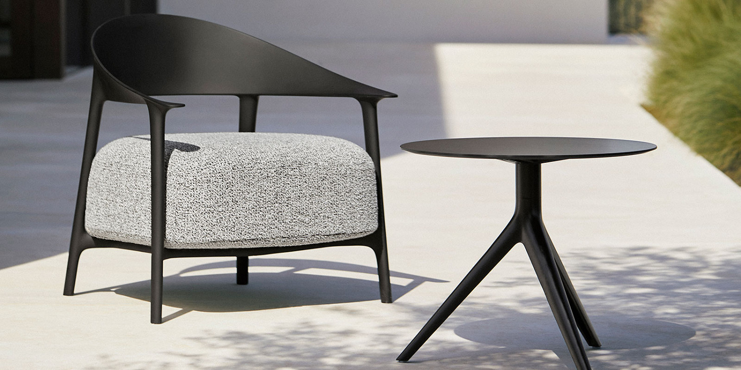vondom_africa_lounge_chair_lifestyle_corefurniture_online