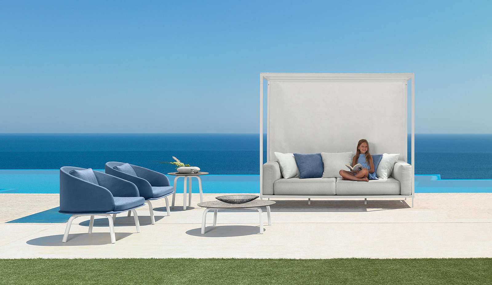 talenti_cleo_alu_canopy_sofa_main_lifestyle_corefurniture_online