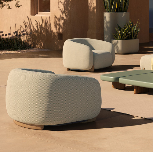 MILOS UPHOLSTERED LOUNGE CHAIR <br/> By Vondom - Image 2