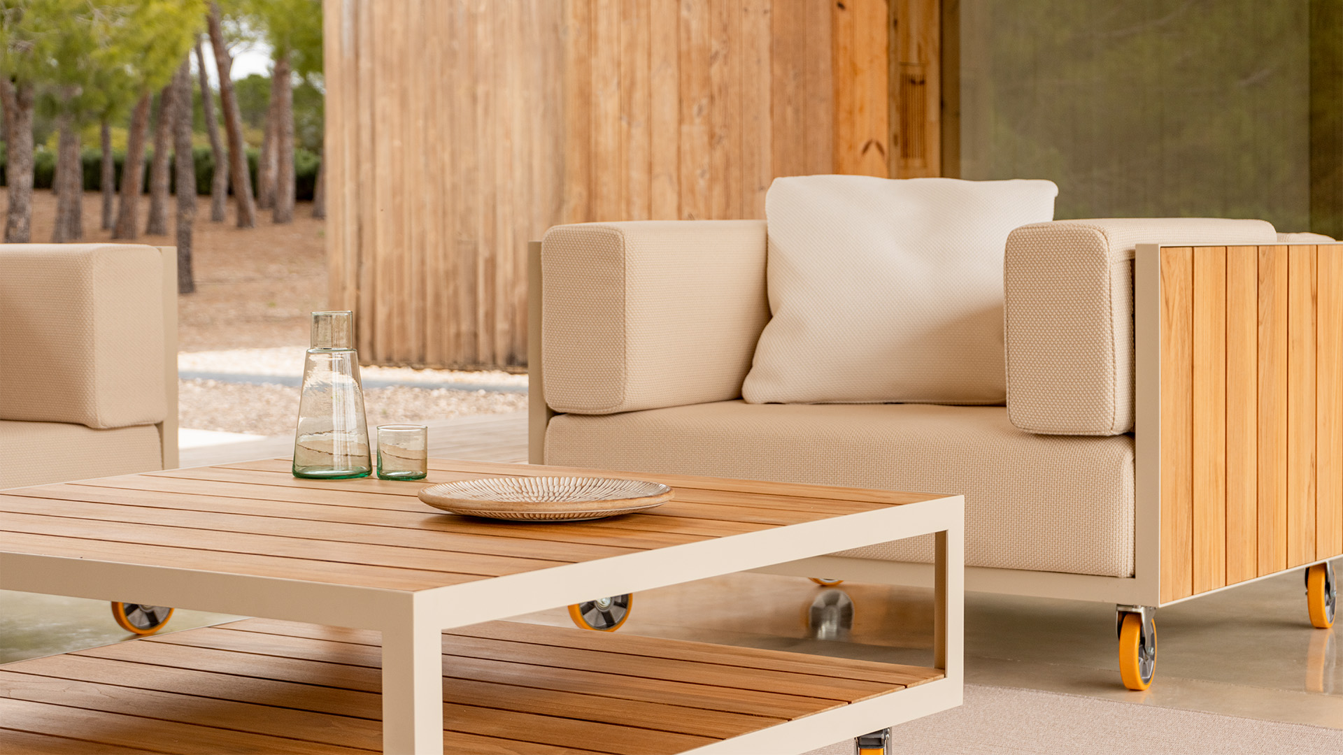 vondom-vineyard-collection-lounge-chair-wood-outdoor-furniture (6)
