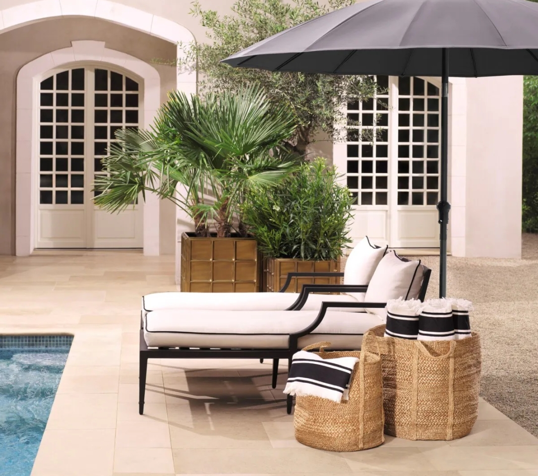 eichholtz_chaise_longue_bella_vista_lifestyle_2_corefurniture_online