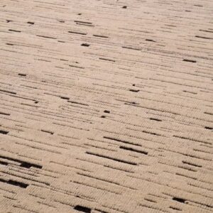 Designer Carpet Talithaby Eichholtz available in black / brown. Hand knotted / 100% wool . 400 x 300cm