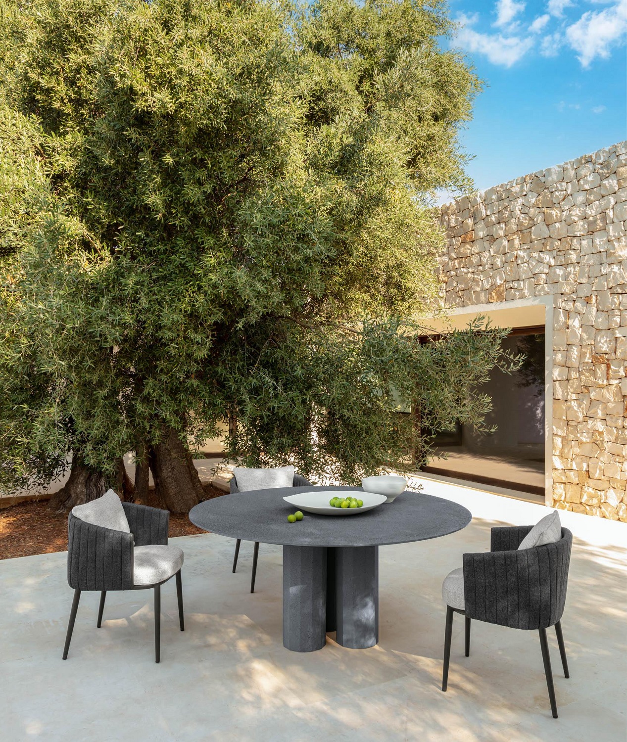 talenti_salinas_140_140_cement_lifestyle_2_corefurniture_online