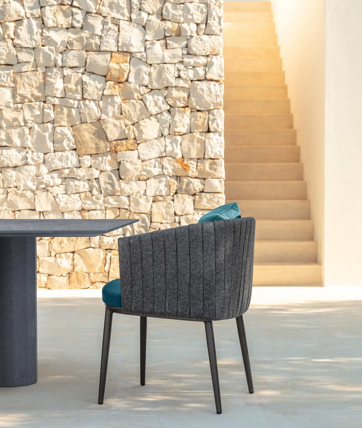 talenti_salinas_140_140_cement_lifestyle_corefurniture_online