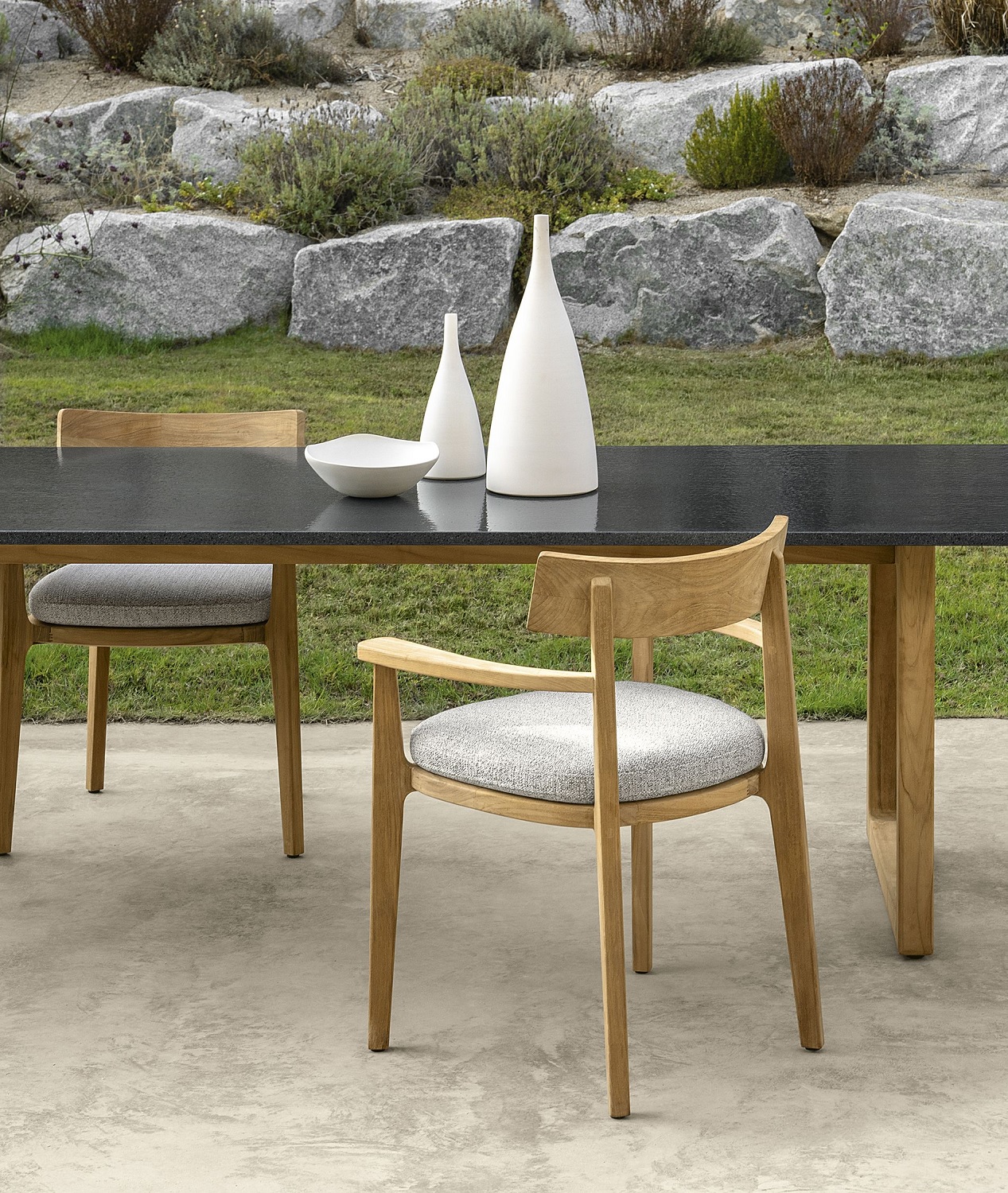 talenti_ever_dining_table_lifestyle_3_corefurniture_online