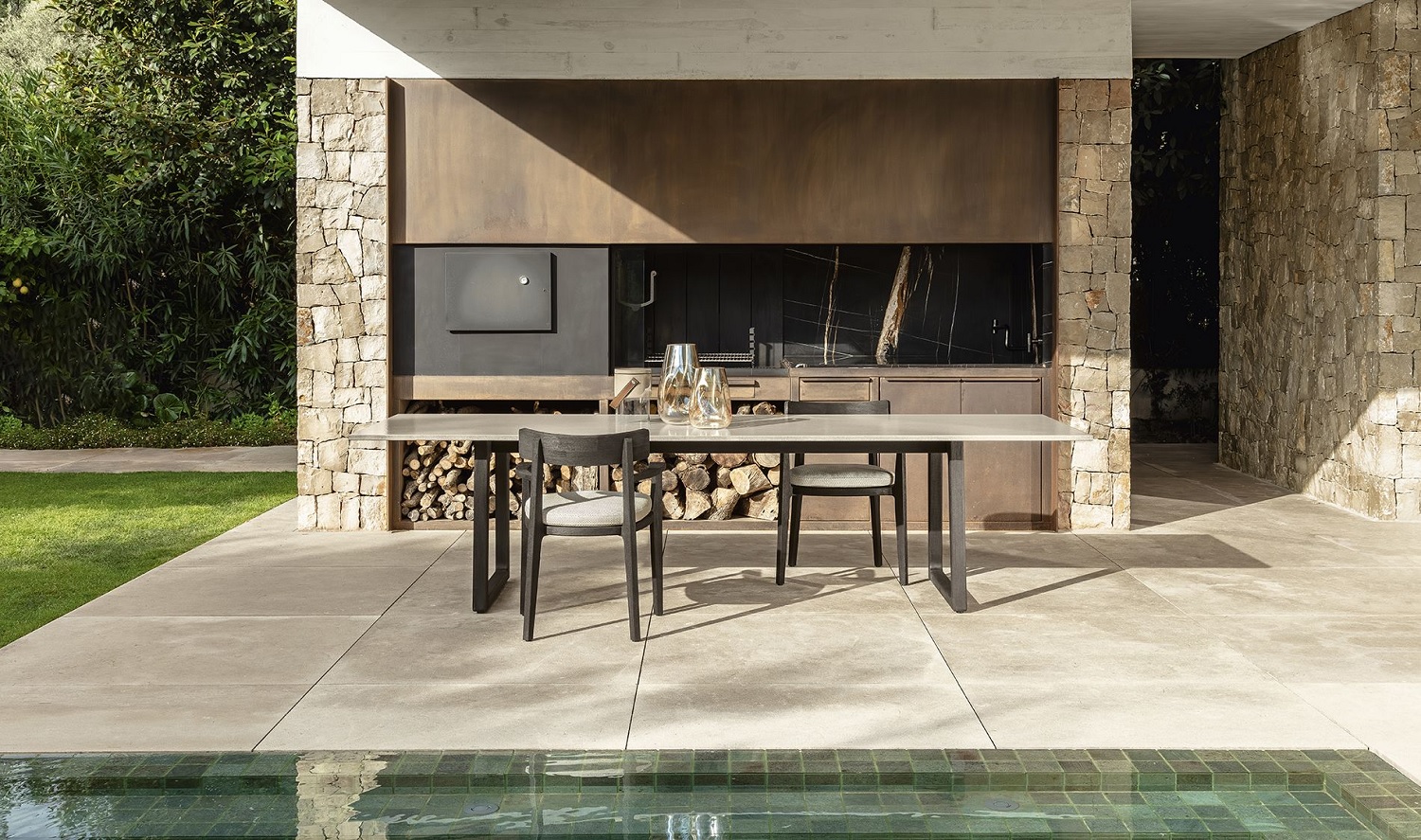 talenti_ever_dining_table_lifestyle_4_corefurniture_online