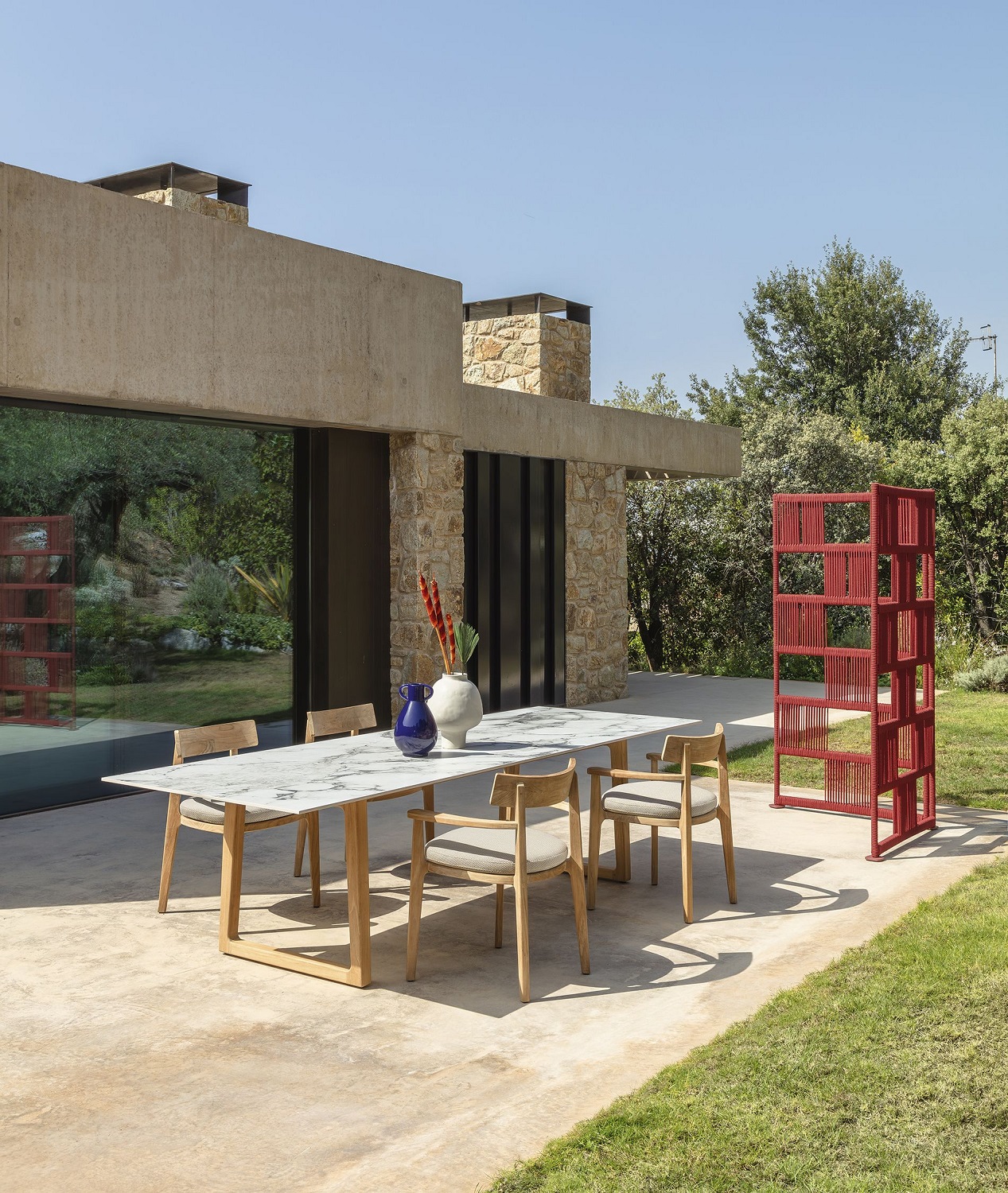 talenti_ever_dining_table_lifestyle_corefurniture_online